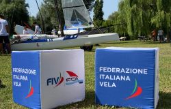 Bracciano, la FIV inaugura l'Accademia del foiling