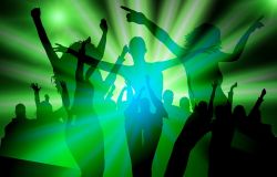 Malamovida, sul litorale si balla....ma non in discoteca, l'Ascom chiede controlli e rispetto delle regole