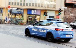 A luglio la Polizia di Stato le recuperò il cellulare scippato: la vittima scrive una lettera di ringraziamento agli agenti