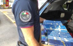 Roma, 51enne con disturbi psichiatrici e precedenti di polizia per armi e munizioni, aveva un arsenale in casa.