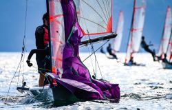 Vela, Tricolori giovanili in doppio sul lago di Como, grande partecipazione