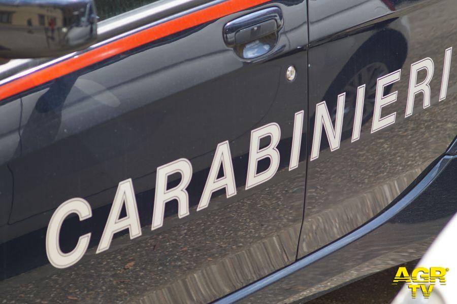 Firenze: Carabinieri ritrovano refurtiva e droga