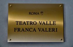 targa teatro valle intitolato franca Valeri