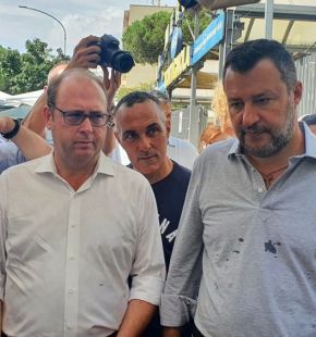 Bordoni con Salvini a Porta portese: Si deve tornare ad investire sulla rete mercatale della città Bordoni con Salvini a Porta portese: Si deve tornare ad investire sulla rete mercatale della città