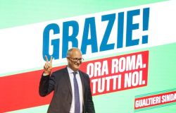 Gualtieri incontra Zingaretti in Campidoglio, nasce un grande patto per Roma