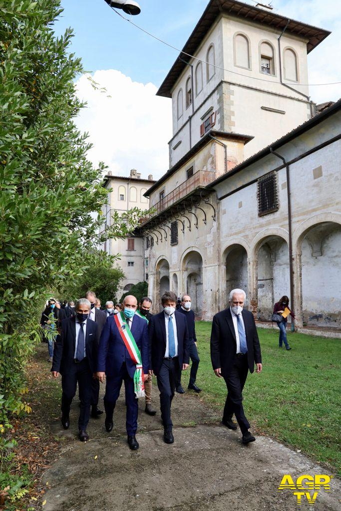 Ministro Franceschini in visita alla Villa Ambrogiana di Montelupo