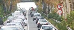Smog, Legambiente: a Roma +35% rischio tumore al polmone per inquinamento Smog, Legambiente: a Roma +35% rischio tumore al polmone per inquinamento