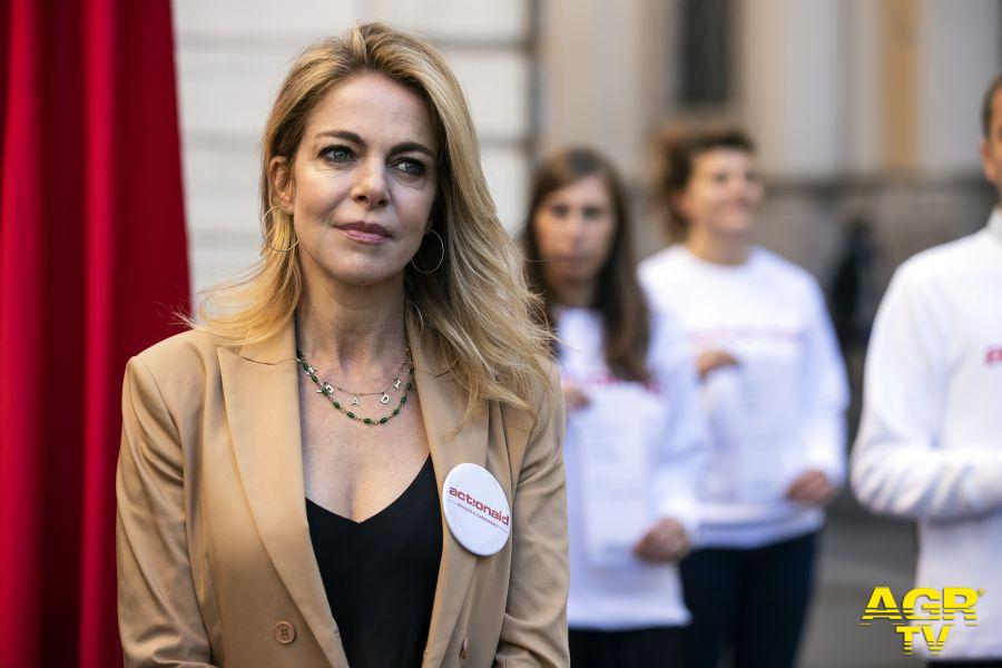 Claudia Gerini alla manifestazione di Action Aid