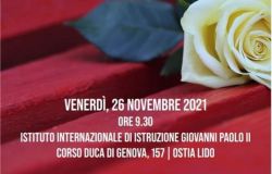 Ostia, una panchina rossa per ricordare che l'omertà è la violenza più grande sulle donne
