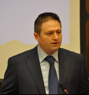 Amianto, finanziere sopravvive all’asbestosi e vince la causa contro i Ministeri dell’Interno e delle Finanze Amianto, finanziere sopravvive all’asbestosi e vince la causa contro i Ministeri dell’Interno e delle Finanze
