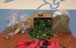 Roma, caccia ai pusher in tutte le piazze di spaccio, 14 arresti nel fine settimana, 1,700 kg la droga sequestrata