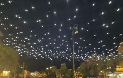 Piazza Anco Marzio accende il cielo di stelle, Falconi agli imprenditori: pronti a collaborare