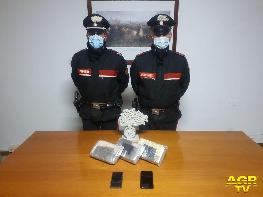 carabinieri droga sequestrata carabinieri droga sequestrata