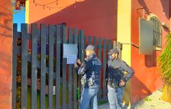 Fiumicino, risse ed assembramenti, la polizia appone i sigilli ad un locale