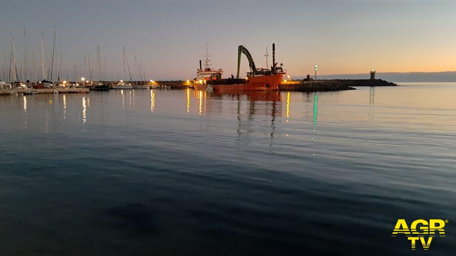 Fiumicino, primo atto per lavori alla nuova darsena pescherecci, novità:  elettricità in banchina per le grandi navi