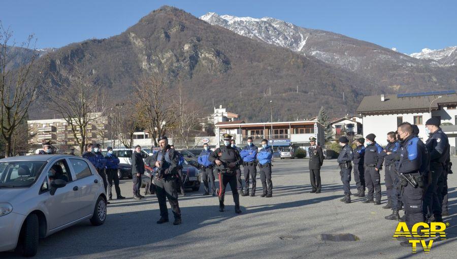 carabinieri e polizia svizzera pattugliamenti confine
