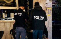 Casilina, giro di vite della polizia, un arresto e decine di sanzioni per violazioni alla normativa anti covid