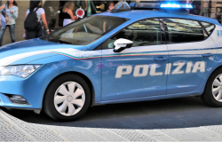 La Polizia di Stato esegue misura cautelare nei confronti di un 21enne per furto con strappo a Sesto Fiorentino