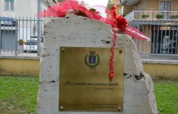 Pomezia, “Chi è amato non conosce morte” cerimonia commemorativa dei morti per la pandemia