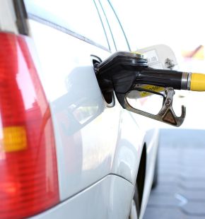 Federconsumatori, gasolio alle stelle, oltre 90 euro in più per i rifornimenti, oltre 100 l'effetto sui beni di largo consumo Federconsumatori, gasolio alle stelle, oltre 90 euro in più per i rifornimenti, oltre 100 l'effetto sui beni di largo consumo