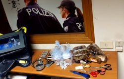 La droga della capitale: hashish e cocaina, cinque arresti e 12 kg. di sostanze stupefacenti sequestrati