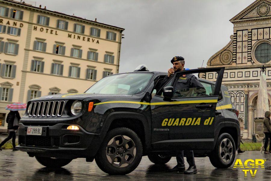 Guardia di Finanza - Comando regionale GdF Firenze: centri massaggi, due arresti di cittadini cinesi