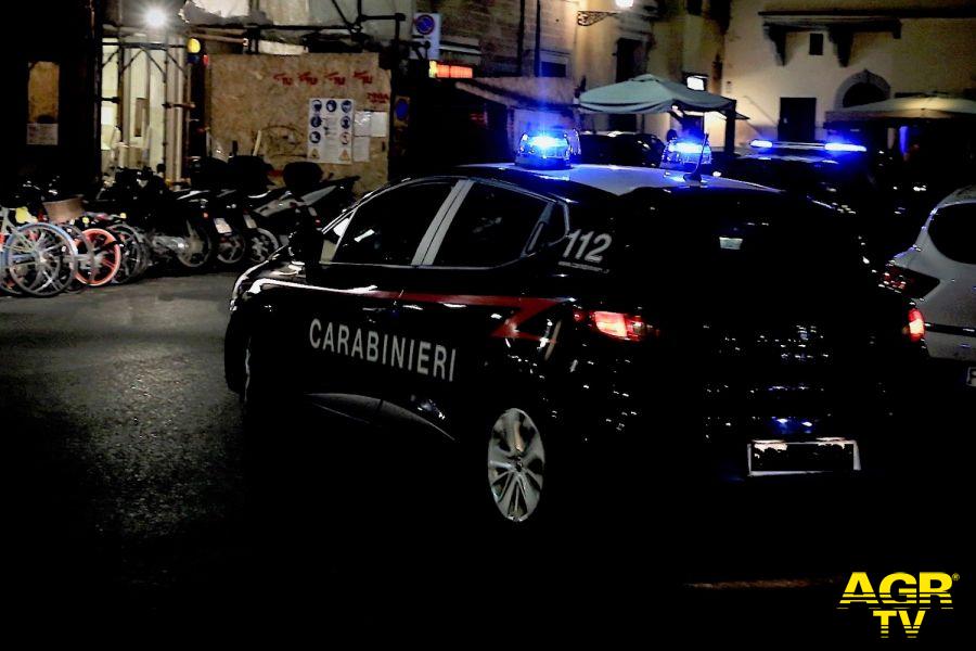 Carabinieri-Comando provinciale di Firenze Carabinieri. Piazza dell'Unita' italiana, arrestati due pluripregiudicati marocchini per rapina aggravata in concorso