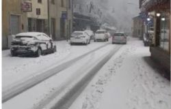 Neve sui passi appenninici della Metrocittà Firenze