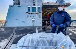 Marina Militare - la Fregata Rizzo in operazione antipirateria nel Golfo di Guinea