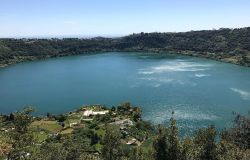 Nemi i giardini sul lago