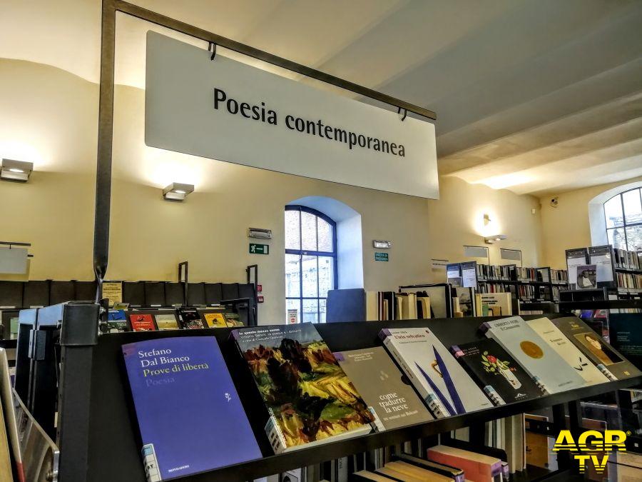 biblioteca Lazzerini celebra la Giornata mondiale della Poesia