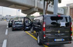 Fiumicino, caccia agli abusivi, preso dopo un inseguimento NCC irregolare