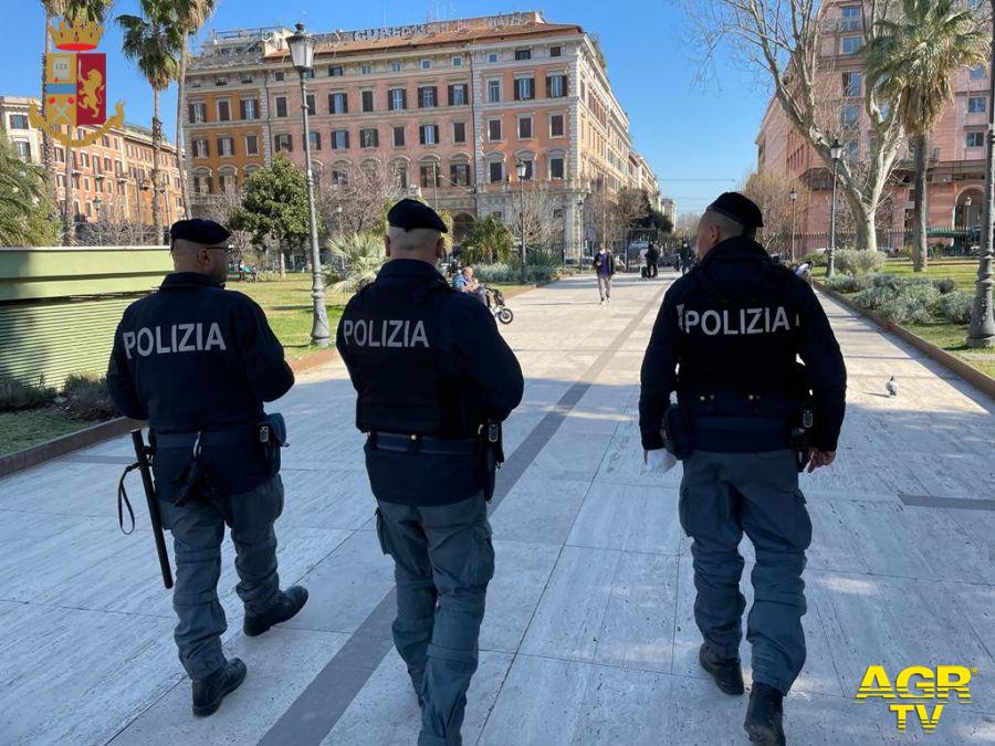 polizia controlli giardini piazza Vittorio