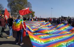 Firenze: Manifestazione GKn, oltre 20.000 in piazza