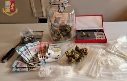 polizia droga e soldi sequestrati