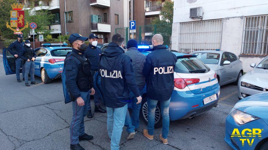 Banda delle gioiellerie, un uomo e due donne in manette, bottino in 9 furti oltre 100 mila euro