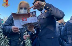 Truffe agli anziani, fermata auto piena di refurtiva, 75enne di Vitinia riconosce uno dei truffatori, 32enne ai domiciliari
