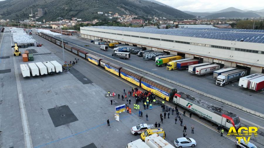 Regione Toscana Ucraina, il treno speciale è arrivato in Polonia. Giani: “Toscana straordinaria”