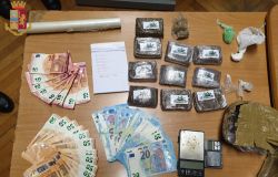 polizia droga e soldi sequestrati