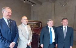 incontro tyra D'Annunzio e Nuvolari i partecipanti alla commemorazione dell'evento