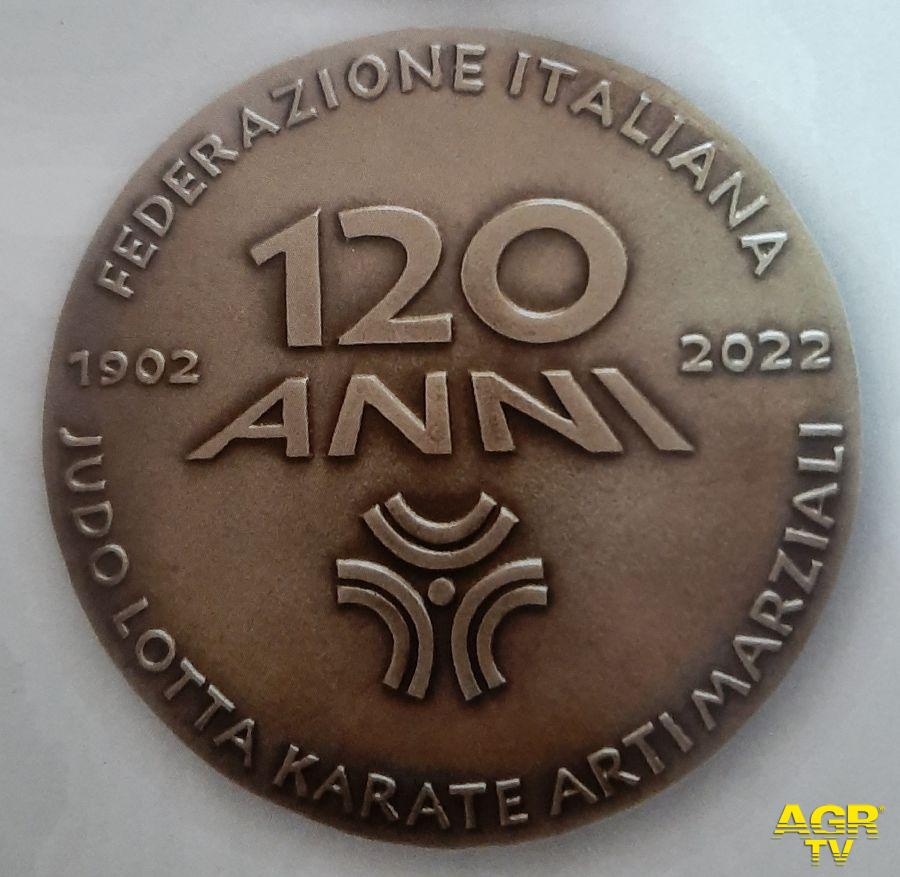 120 anni Filkjam la medaglia ricordo di Silvia Girlanda