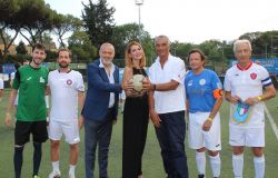 Il goal per la vita da un torneo di calcetto....arriva un camper per la diagnosi e cura del tumore al seno