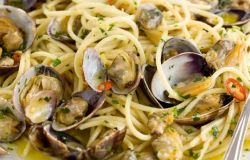 Spaghettongola dal 29 luglio al 7 agosto, Fiumicino torna ad essere la capitale degli spaghetti alle vongole lupino