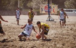 basket giovanile sulla sabbia sand basket