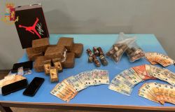 polizia droga e soldi sequestrati Colombo