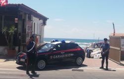 Pomezia, pattuglione dei carabinieri sul litorale, 4 arresti