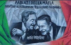 Roma, vandali a piazza Bologna, imbrattato il murales dedicato a Falcone e Borsellino