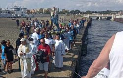 Ostia, ieri il Matrimonio con il mare della Madonna della Stella Maris, oggi chiude la Sagra della Tellina