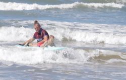 Salvamamme, una giornata di mare per i bambini fragili assieme ai rugbisti delle Fiamme Oro