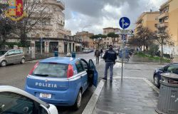 Eataly, preso algerino di 45 anni, aveva riempito lo zaino di merce e cercava di uscire